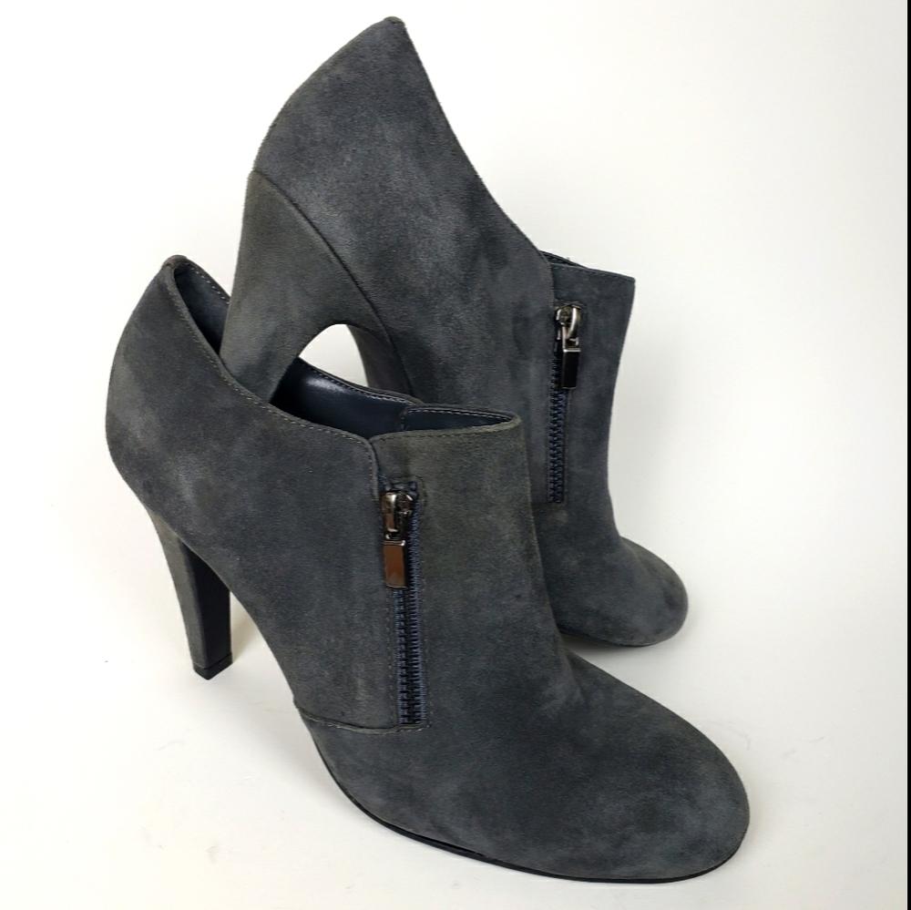 VGUC Franco Sarto Grey Suede Booties, Size 8
